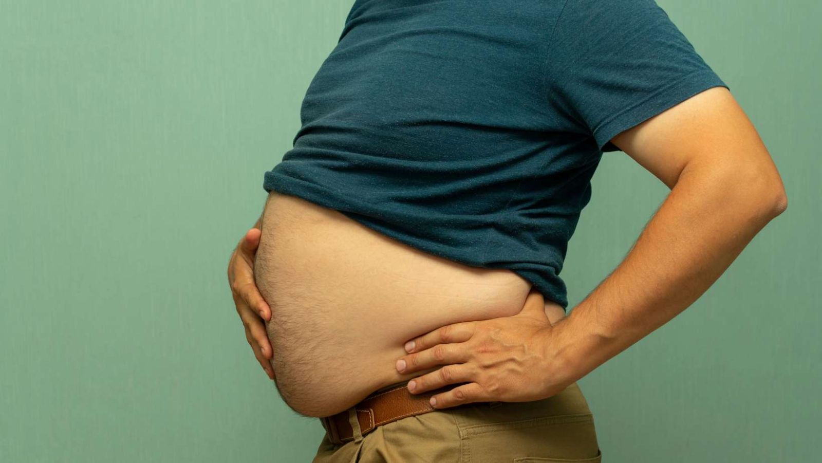 Graisse du ventre : 7 astuces méconnues pour la faire fondre (et les dangers si on la garde)