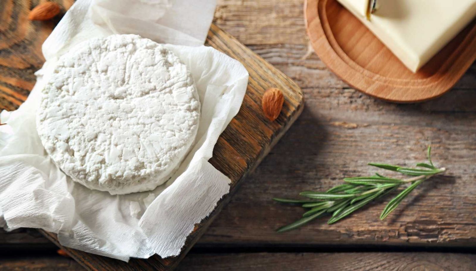 L'or blanc du Berry : comment ce village médiéval a fait du fromage de chèvre sa fierté
