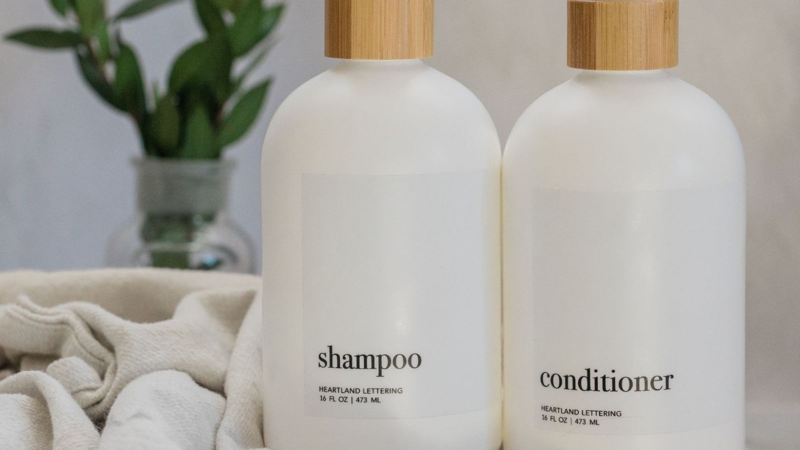 Pourquoi votre shampooing quotidien peut rendre vos cheveux plus gras