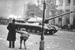 Le peuple Hongrois se soulève pour la liberté
