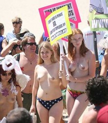 Journée mondiale Topless