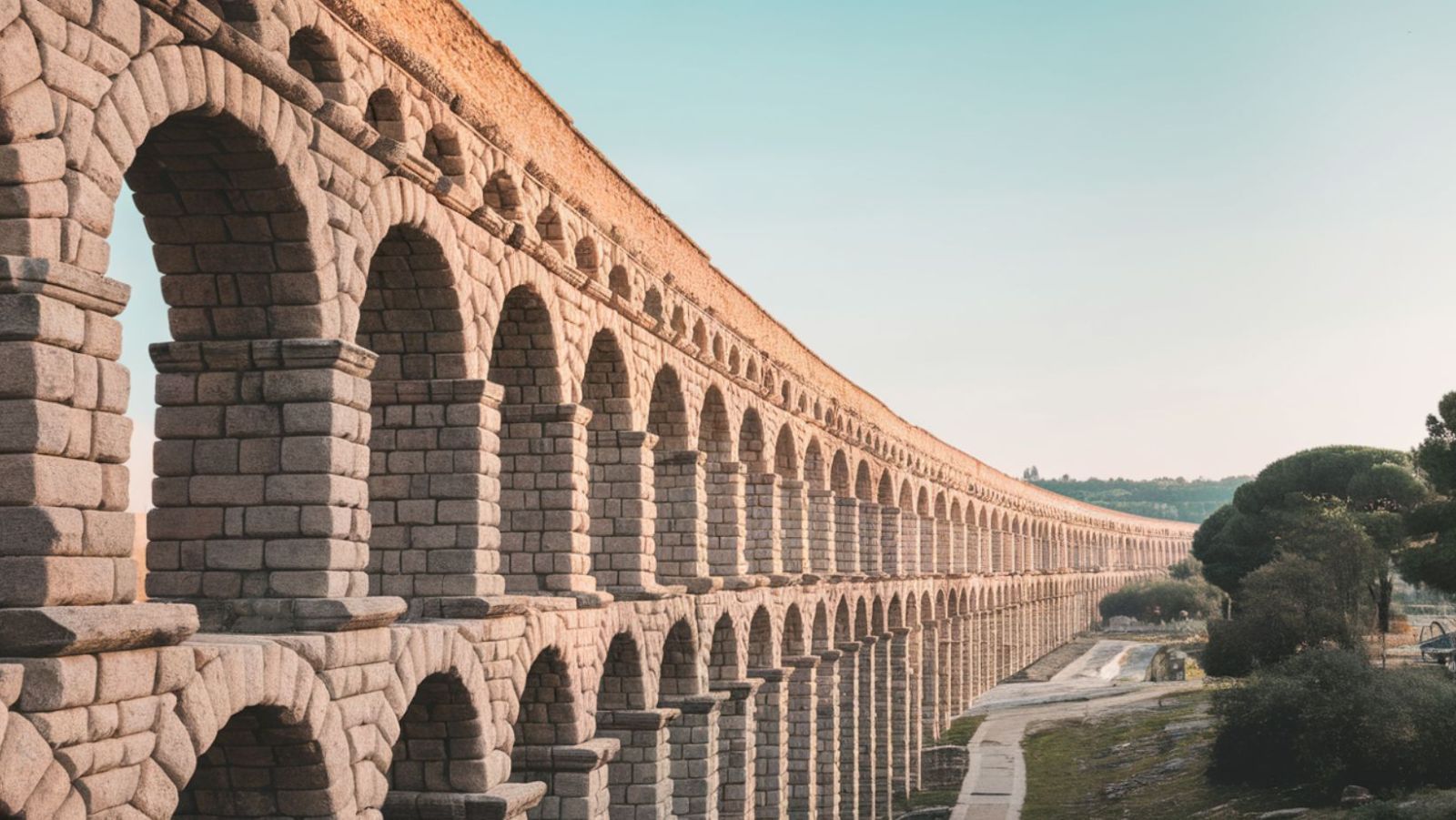 275 mètres de longueur : le plus grand pont-aqueduc romain conservé au monde