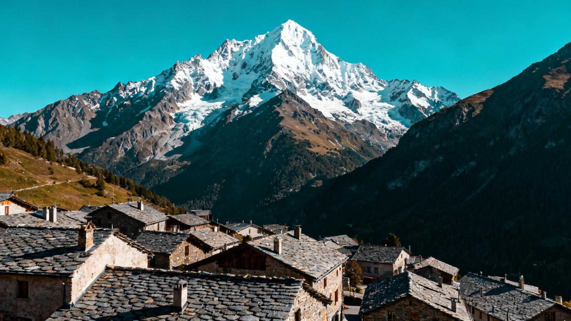 Ce village des Hautes-Alpes cache 2 852 mètres d'amplitude que personne ne voit
