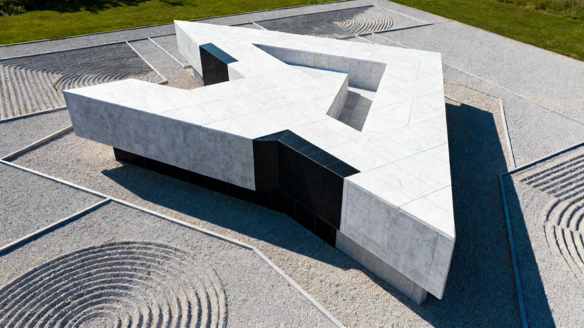 Ce mémorial chinois reçoit 5 millions de visiteurs par an, le double d'Auschwitz
