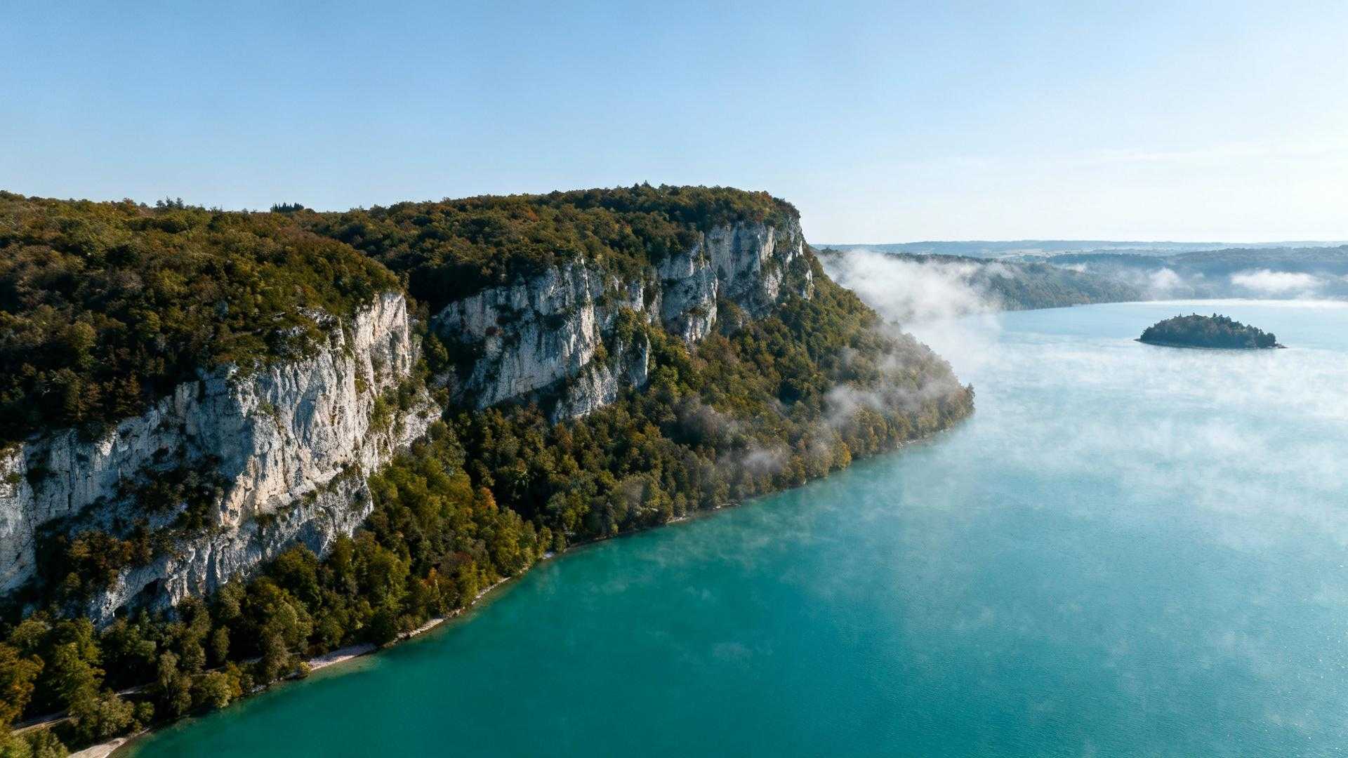 Ce lac de 1 100 hectares alimente Metz en eau potable et interdit les moteurs

